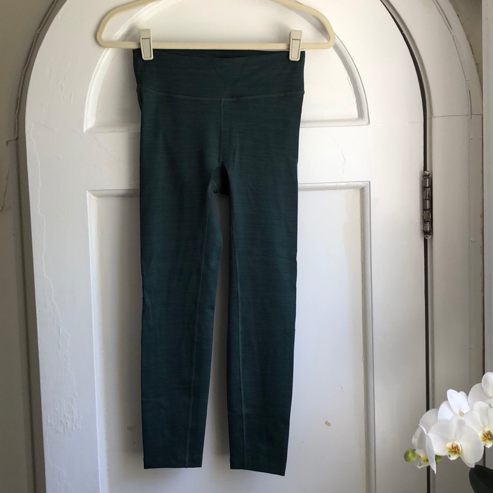 Outdoor Voices leggings